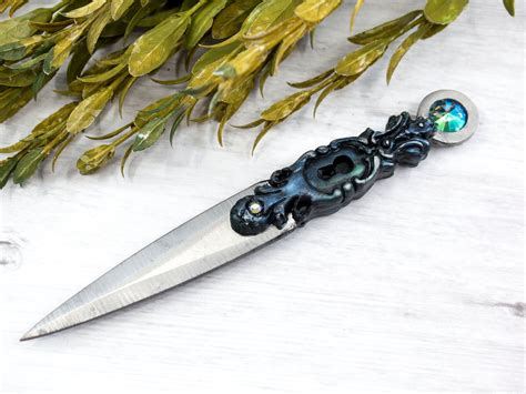 Enhancing Intuition and Psychic Abilities with the Wiccan Ceremonial Knife